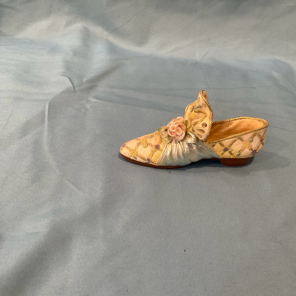 Nostalgia, collector, shoe